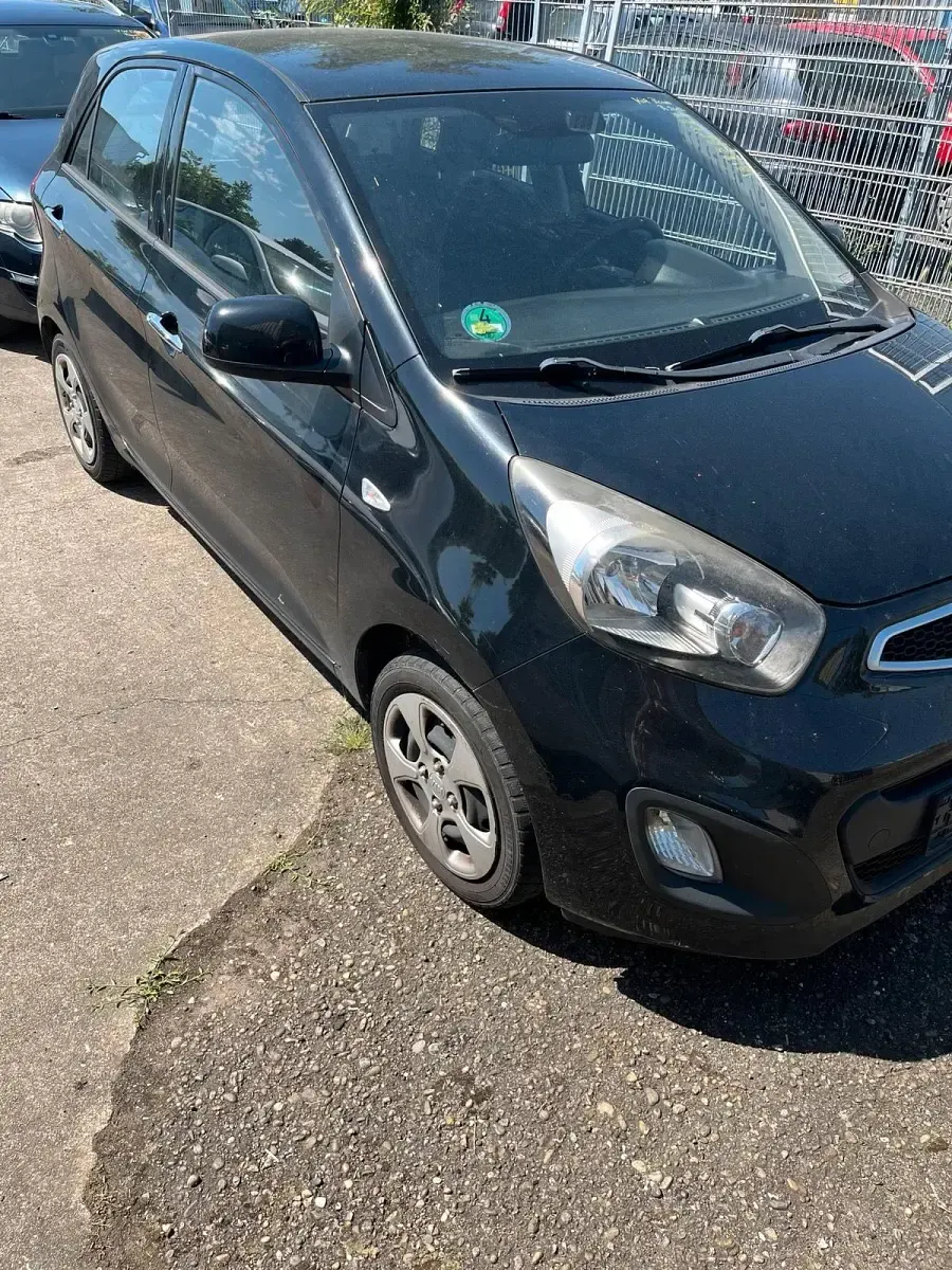 Gebraucht Kia Picanto 60 PS (44 kW) 2010 Schwarz Kleinwagen