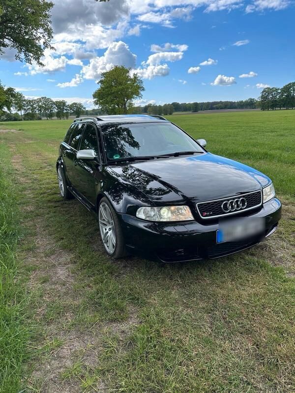 Schwarz Gebraucht 2000 Audi RS4 Kombi | 52.000 € (Guter Preis) - Bild 1/4