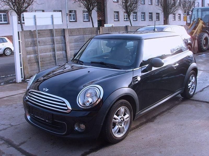 Schwarz Gebraucht 2011 Mini ONE Kleinwagen | 2.740 € (Guter Preis) - Bild 1/4