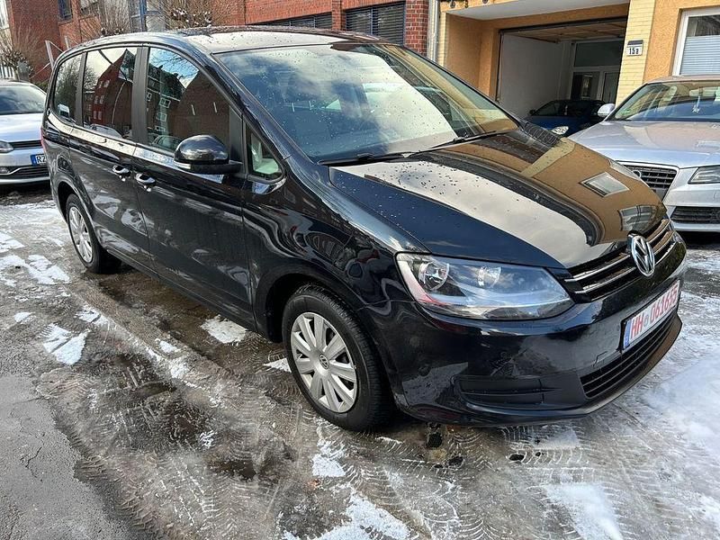 Gebraucht VW Sharan Trendline 150 PS (110 kW) 2015 Schwarz Van / Kleinbus