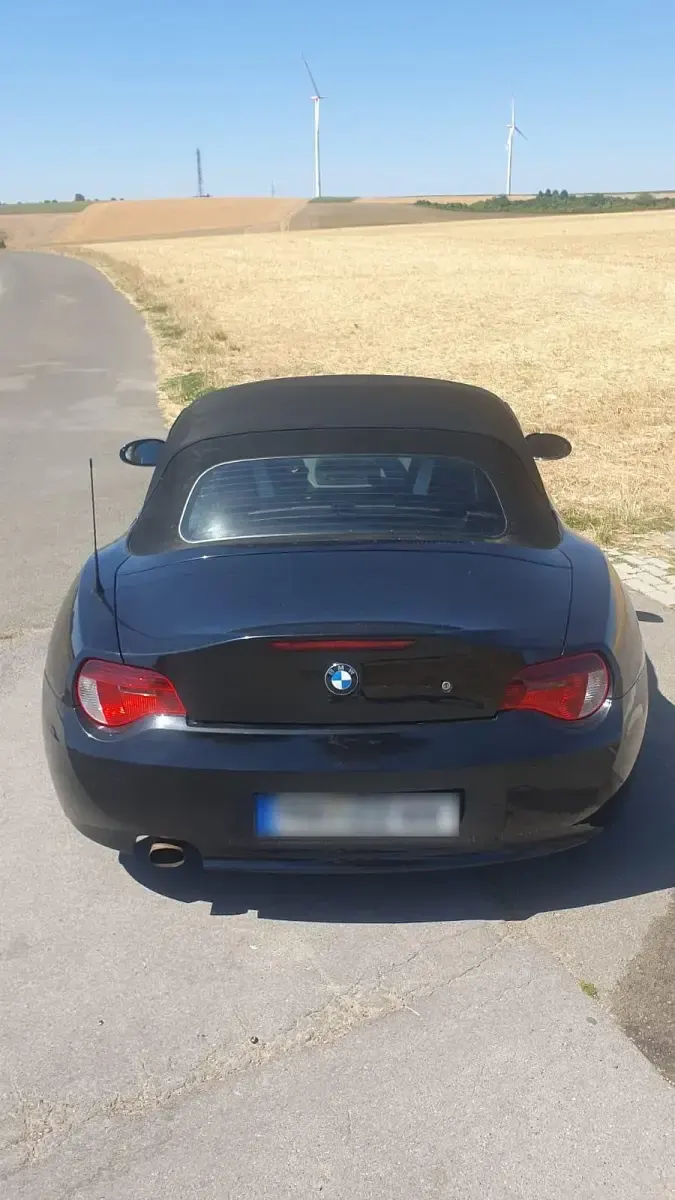 Gebraucht BMW Z4 Sport Line 150 PS (110 kW) 2006 Schwarz Cabrio