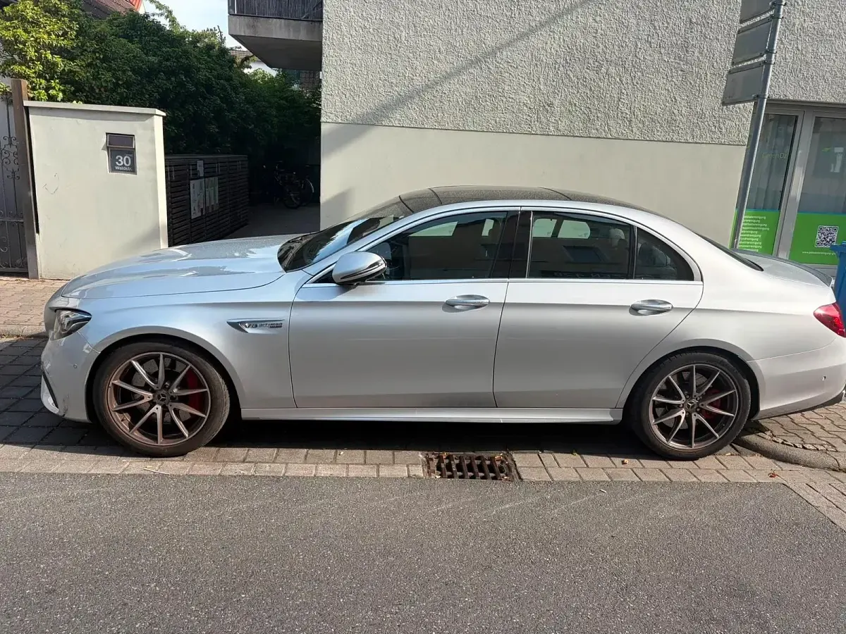 Gebraucht Mercedes E63S AMG AMG 612 PS (450 kW) 2017 Silber Limousine