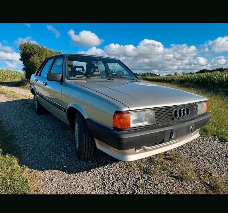 Second-hand Audi 80 75 CP (55 kW) 1986 Gri Berlinǎ