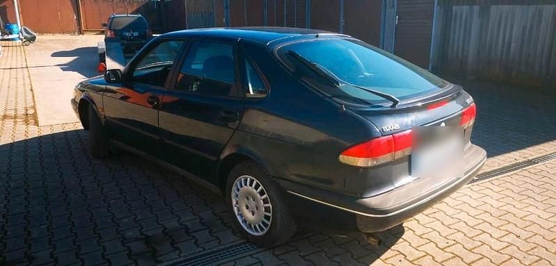 Second-hand Saab 900 131 CP (96 kW) 1996 Albastru Berlinǎ