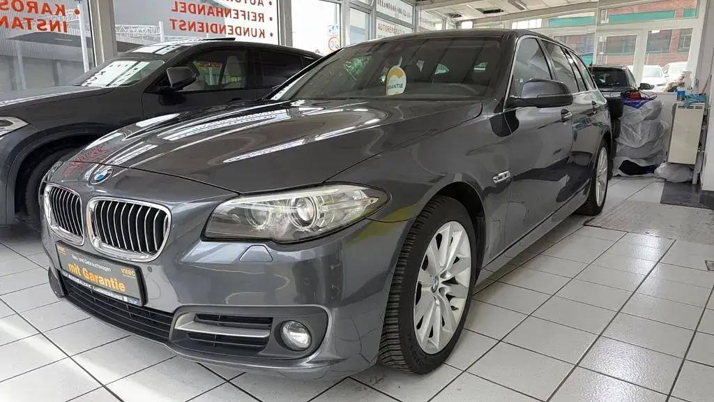 Gebraucht BMW 520 190 PS (139 kW) 2015 Grau Limousine