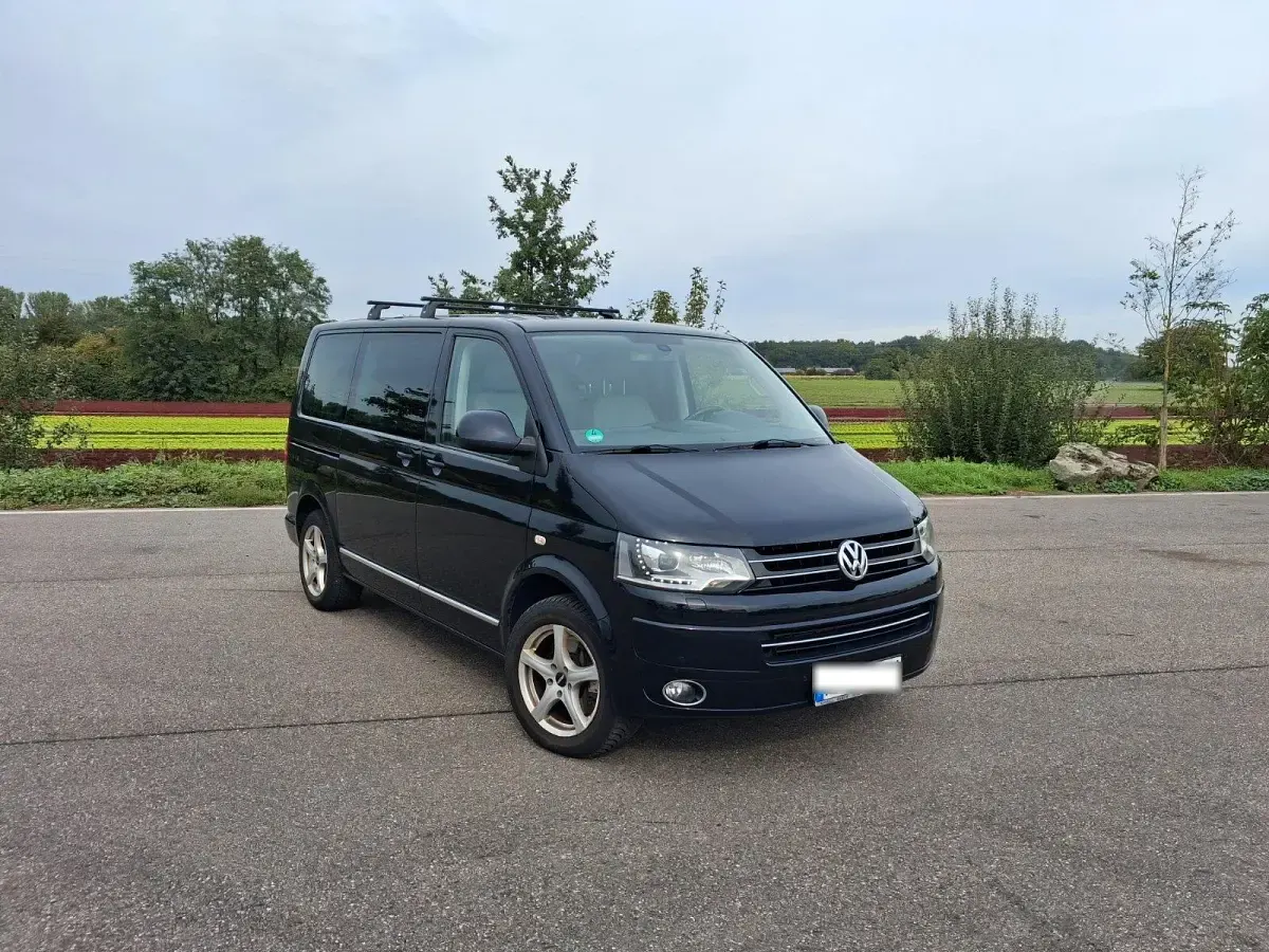 Gebraucht VW Multivan Highline 179 PS (131 kW) 2012 Schwarz Van / Kleinbus