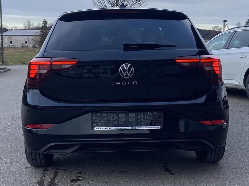 Gebraucht VW Polo Active 95 PS (69 kW) 2022 Schwarz Kleinwagen