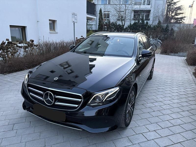 Gebraucht Mercedes E300 306 PS (225 kW) 2019 Schwarz Kombi