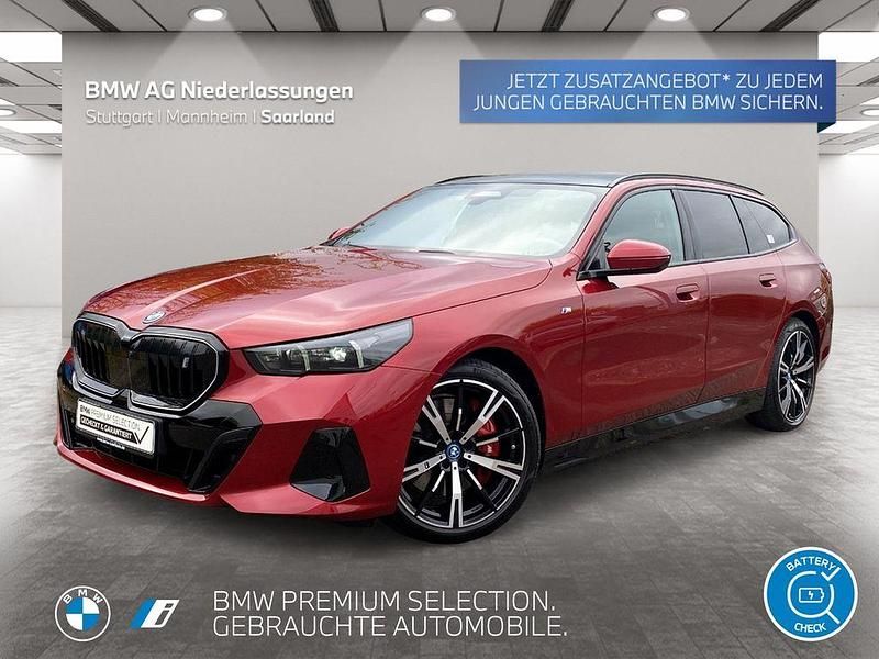 Rot Gebraucht 2024 BMW i5 M Sport Limousine | 64.880 € - Bild 1/3
