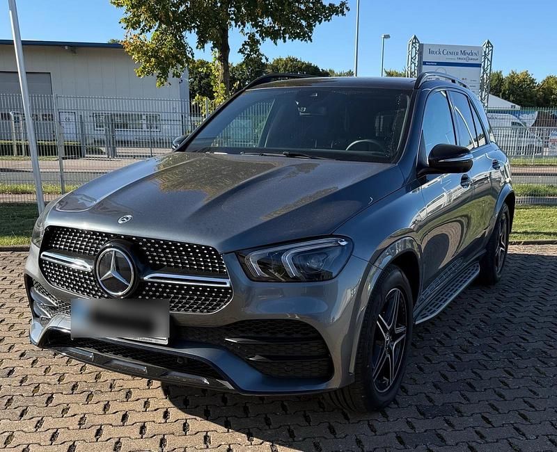 Grau Gebraucht 2024 Mercedes GLE300 AMG line SUV | 66.000 € (Fairer Preis) - Bild 1/4