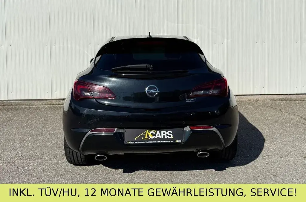 Gebraucht Opel Astra GTC 194 PS (142 kW) 2014 Schwarz Coupé