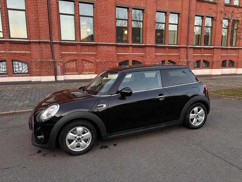 Gebraucht Mini Cooper 136 PS (100 kW) 2016 Schwarz Kleinwagen