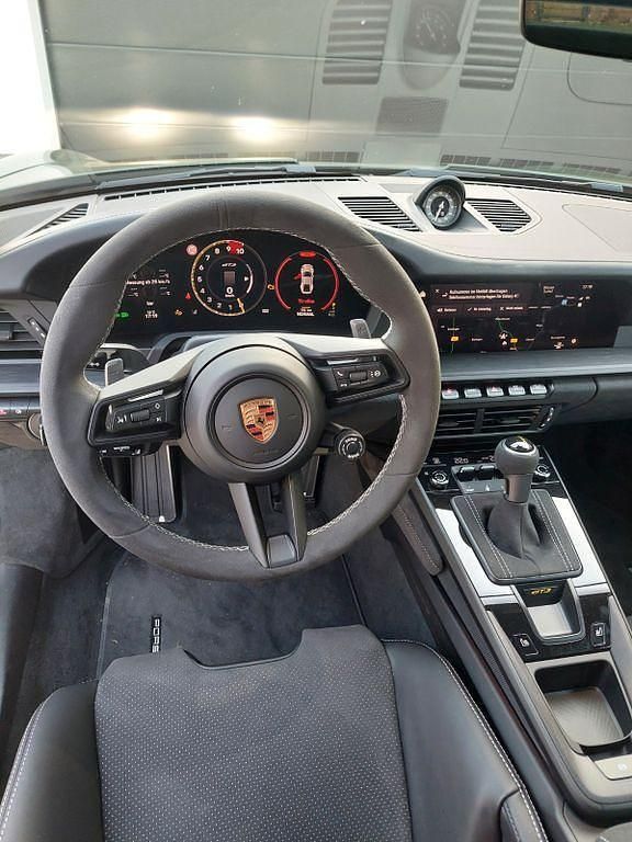 Neu Porsche 992 510 PS (375 kW) 2026 Grün