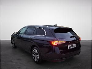 Neu Skoda Superb Selection 150 PS (110 kW) 2026 Schwarz (ebony black metallic) Kombi