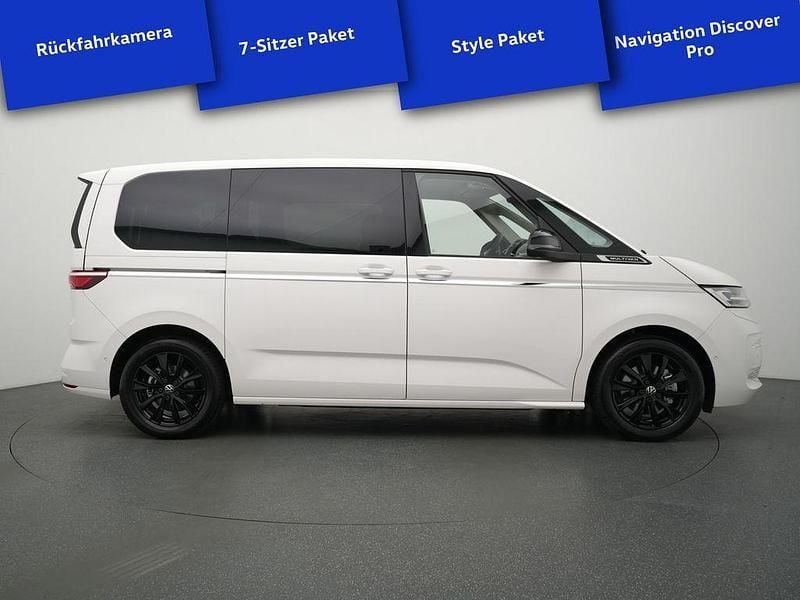 Second-hand VW Multivan Style 150 CP (110 kW) 2025 Alb Monovolum