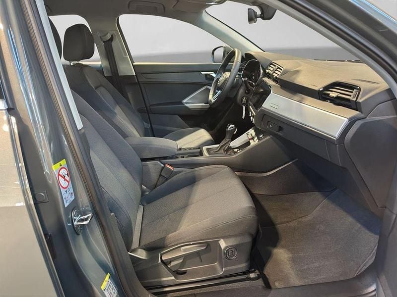 Gebraucht Audi Q3 Sportback S-Line 190 PS (139 kW) 2024 Grau SUV