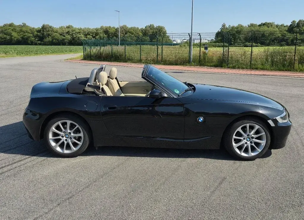 Gebraucht BMW Z4 Sport Line 177 PS (130 kW) 2008 Schwarz Cabrio