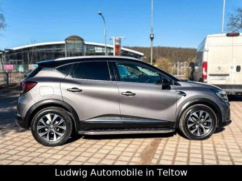 Gebraucht Kia Carens Vision 131 PS (96 kW) 2016 Grau Van / Kleinbus