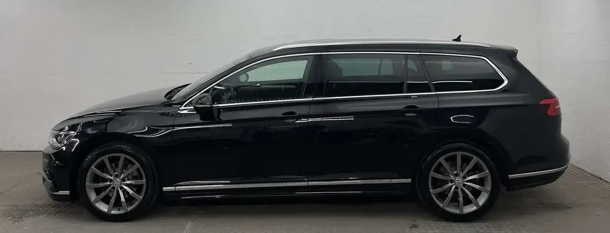 Gebraucht VW Passat R-line 220 PS (161 kW) 2018 Schwarz Kombi
