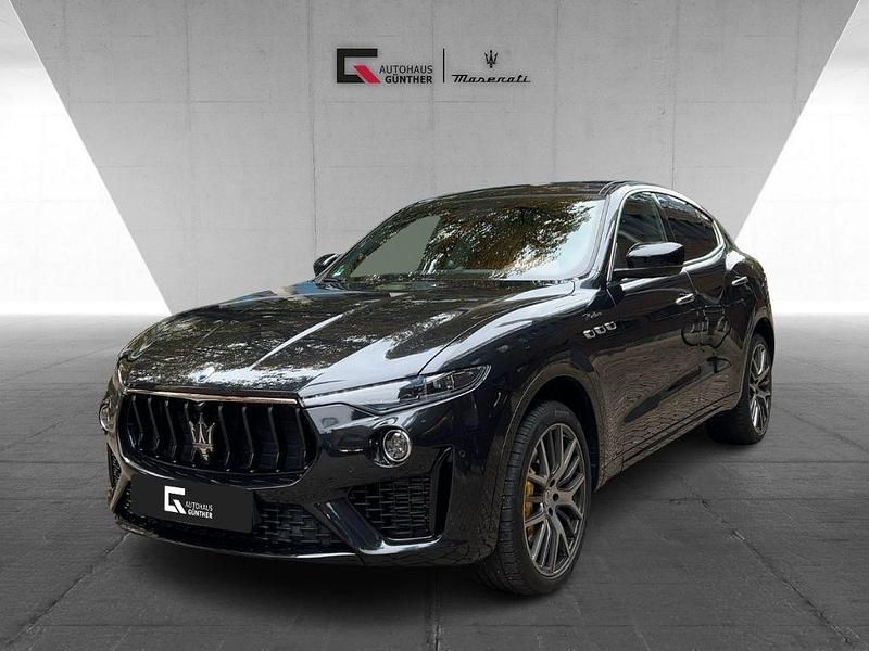 Schwarz Gebraucht 2022 Maserati Levante SUV | 67.500 € (Teuer) - Bild 1/4