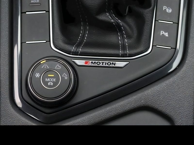 Gebraucht VW Tiguan Style 200 PS (147 kW) 2023 Grau SUV