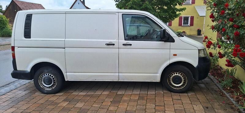 Weiß Gebraucht 2008 VW T5 Van | 4.900 € - Bild 1/4