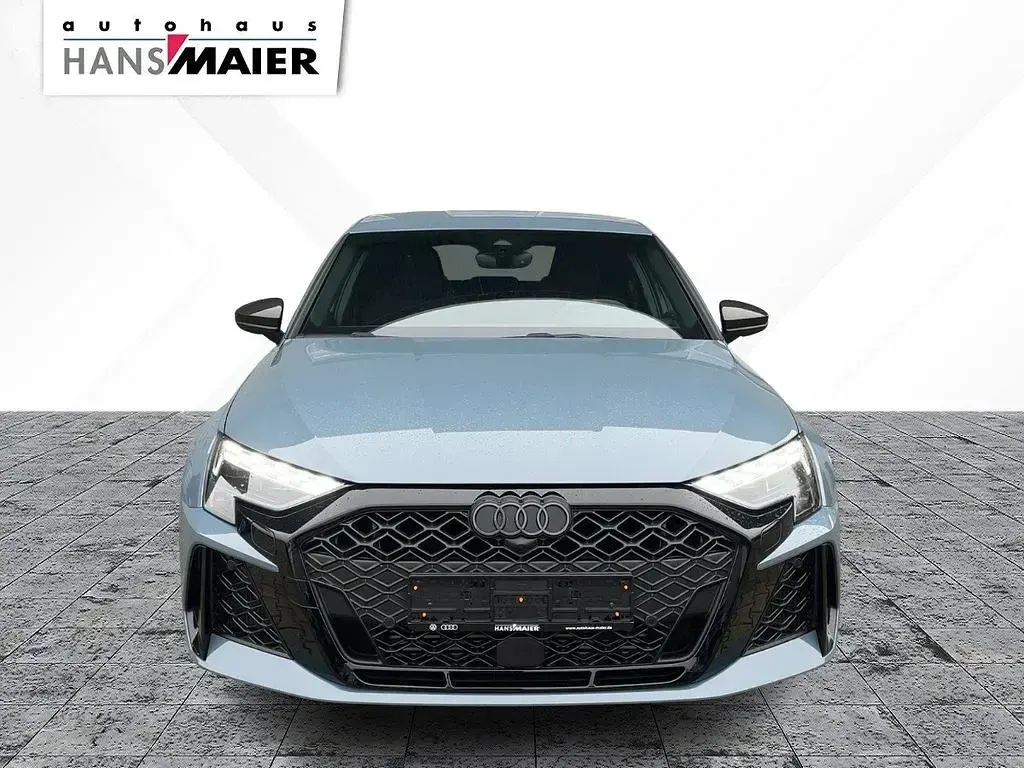 Gebraucht Audi RS3 Sport 400 PS (294 kW) 2025 Kemoragrau metallic Limousine