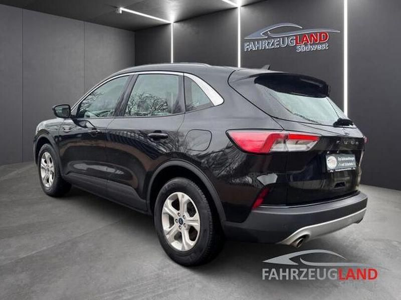 Używany Ford Kuga Cool & Connect 150 KM (110 kW) 2020 Czarny SUV
