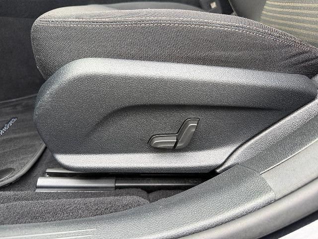 Gebraucht Mercedes E220 Avantgarde 200 PS (147 kW) 2023 Schwarz Limousine