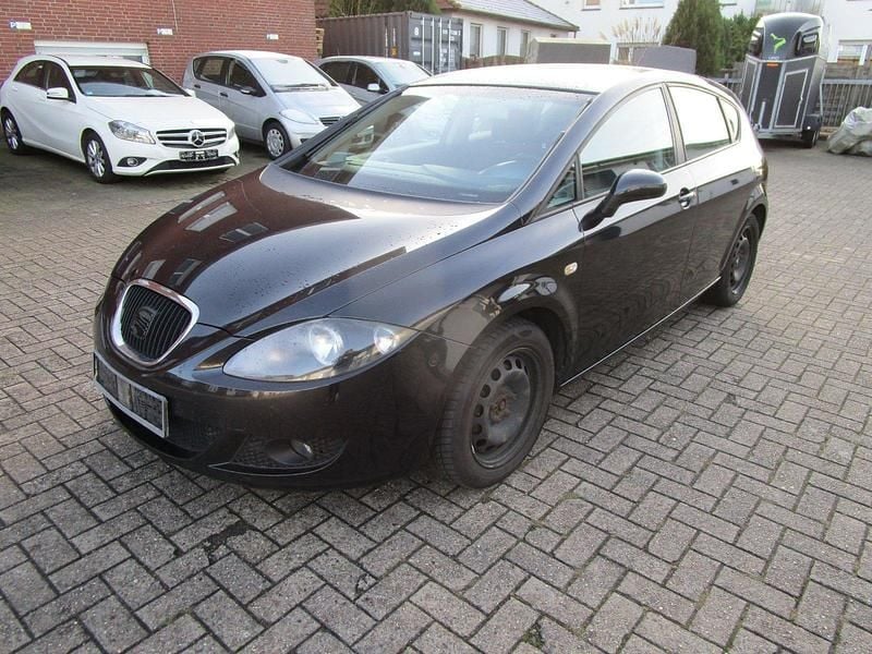 Schwarz Gebraucht 2006 Seat Leon Limousine | 1.000 € (Guter Preis) - Bild 1/4