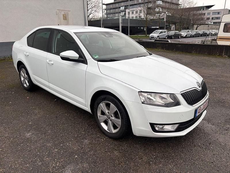 Gebraucht Skoda Octavia 150 PS (110 kW) 2017 Weiß Limousine