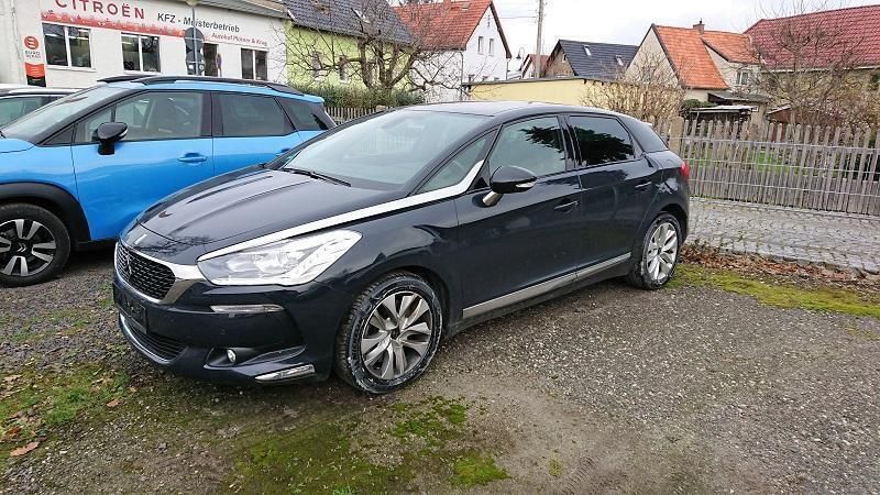 Grau Gebraucht 2016 DS Automobiles DS5 Kleinwagen | 15.910 € - Bild 1/1