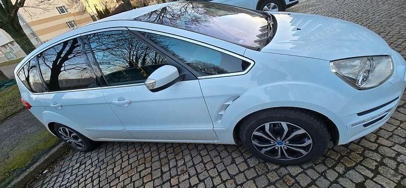 Gebraucht Ford S-MAX Titanium S 163 PS (119 kW) 2012 Weiß Van / Kleinbus