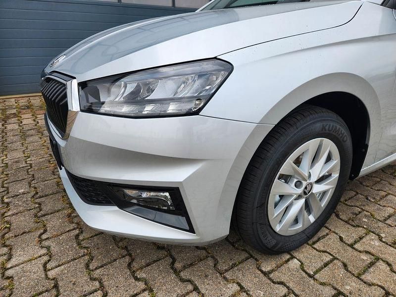 Neu Skoda Fabia 95 PS (69 kW) 2025 Silber Kleinwagen