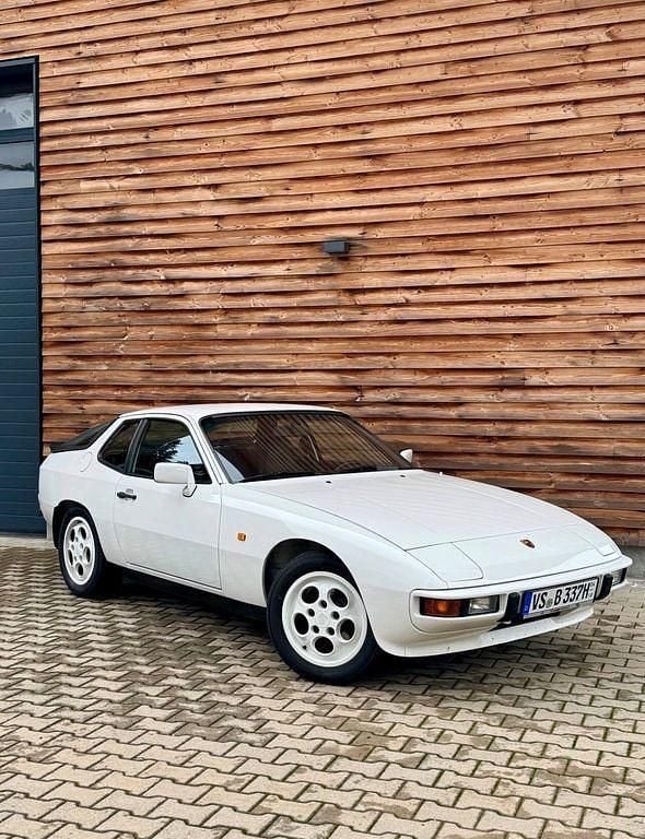 Weiß Gebraucht 1986 Porsche 924 Coupé | 19.000 € - Bild 1/4