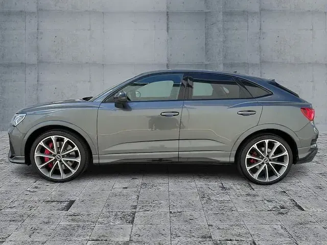 Gebraucht Audi RS Q3 Sportback Ambiente 400 PS (294 kW) 2023 Daytonagrau perleffekt SUV