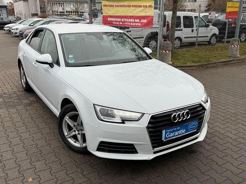 Gletscherweiss Gebraucht 2018 Audi A4 Ambiente Limousine | 16.800 € (Superpreis) - Bild 1/4