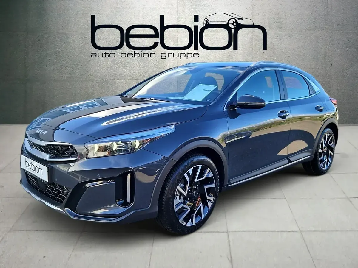 Neu Kia XCeed Spirit 150 PS (110 kW) 2025 Graumetallic SUV