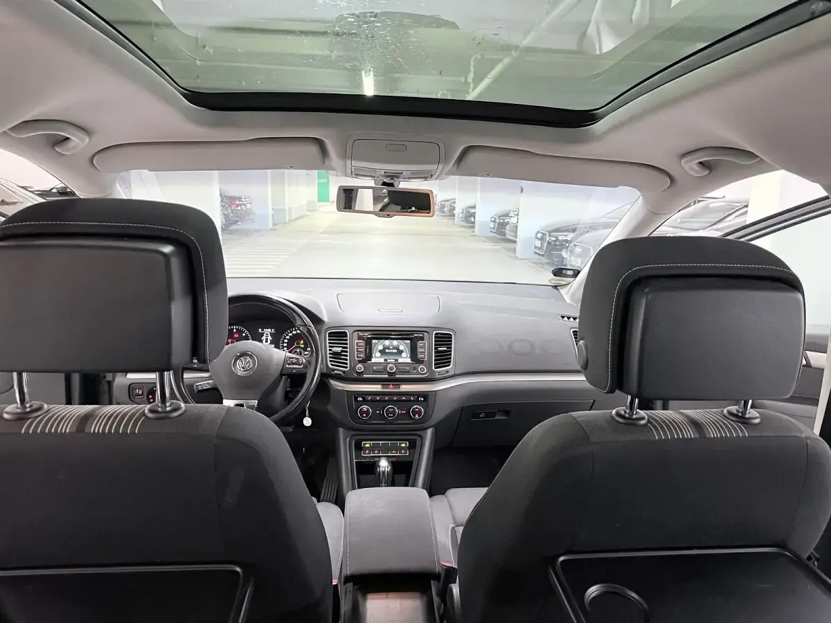 Gebraucht VW Sharan 140 PS (102 kW) 2013 Grau Van / Kleinbus