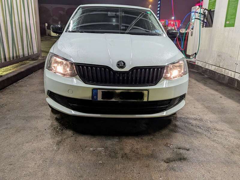 Weiß Gebraucht 2017 Skoda Fabia Cool Plus Kombi | 4.999 € (Guter Preis) - Bild 1/4
