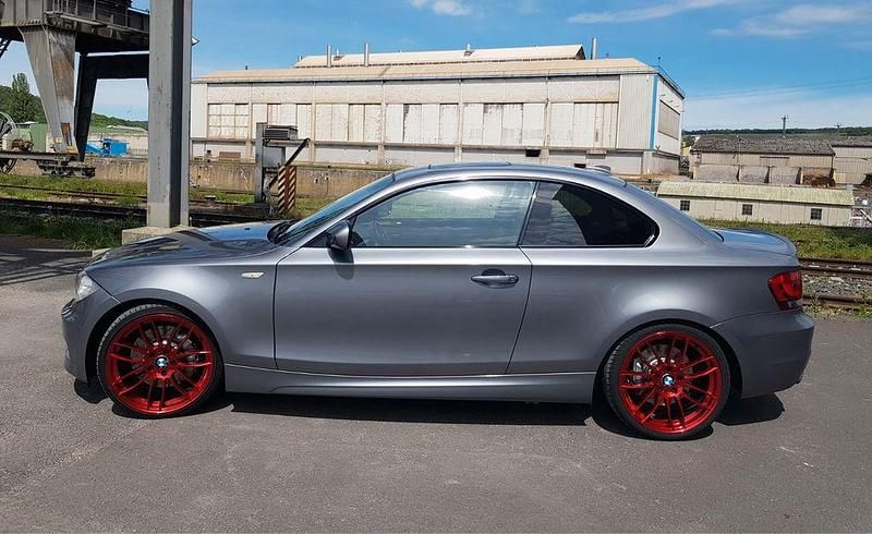 Gebraucht BMW 135 Performance 306 PS (225 kW) 2010 Grau Kleinwagen