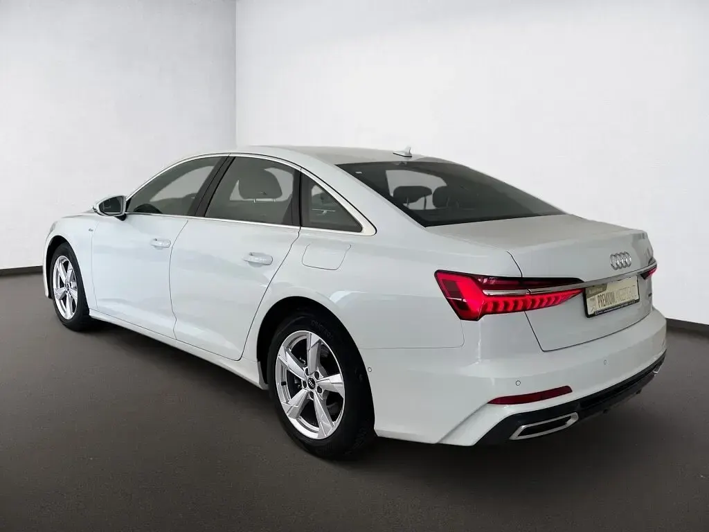 Second-hand Audi A6 S-Line 265 CP (194 kW) 2022 Alb Berlinǎ