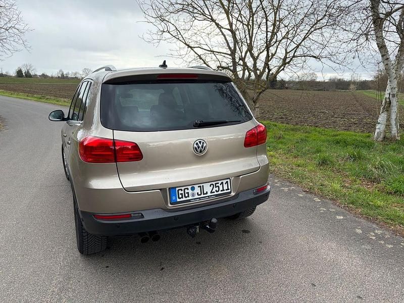 Gebraucht VW Tiguan 140 PS (102 kW) 2013 Braun SUV