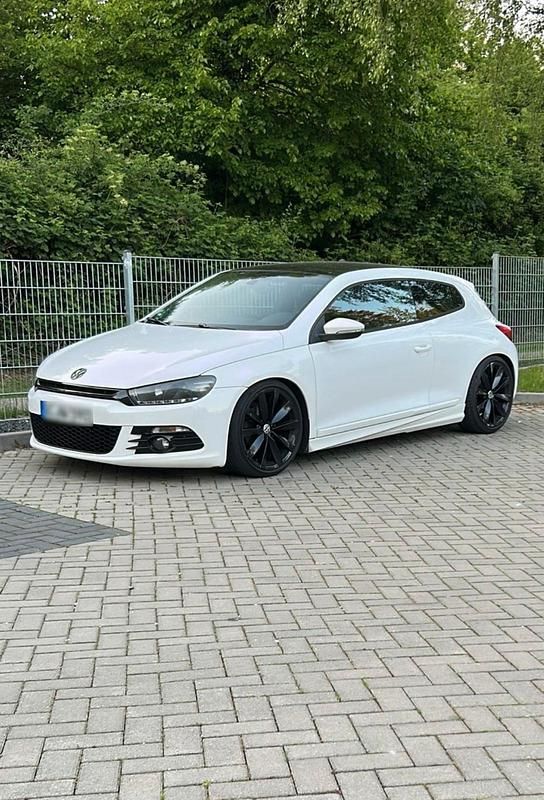 Gebraucht VW Scirocco 122 PS (89 kW) 2009 Weiß Coupé
