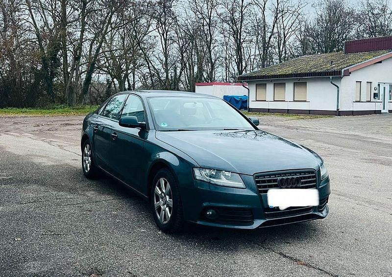 Grau Gebraucht 2010 Audi A4 Ambiente Limousine | 5.500 € (Superpreis) - Bild 1/4