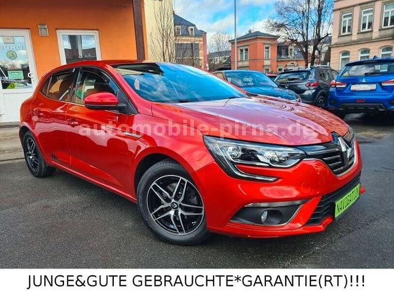 Rot Gebraucht 2016 Renault Mégane III Limousine | 8.950 € (Teuer) - Bild 1/4
