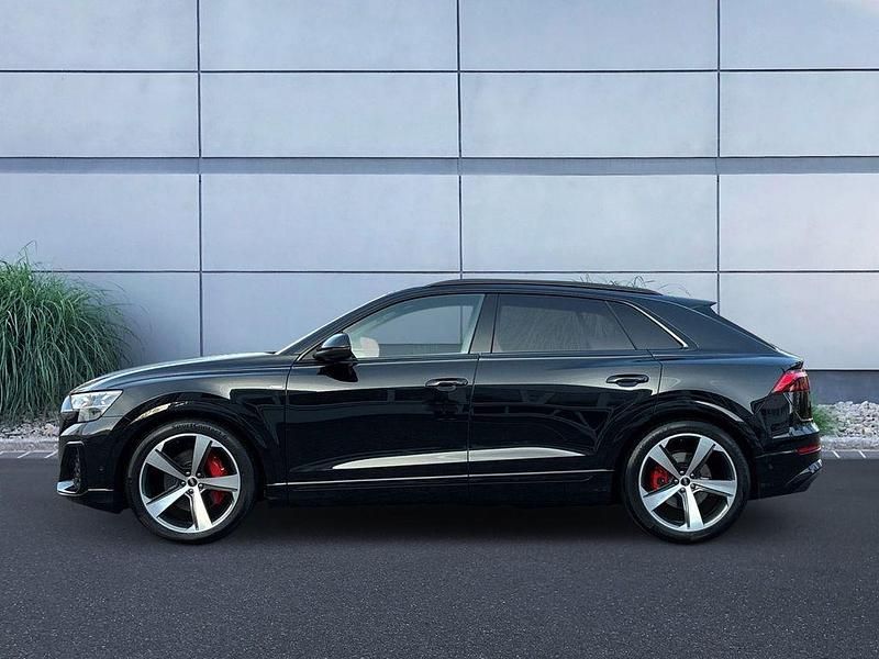 Neu Audi Q8 S-Line 286 PS (210 kW) 2025 Schwarz SUV