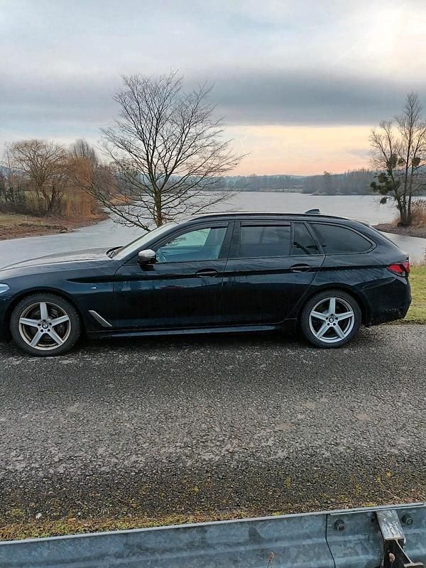 Gebraucht BMW M550 400 PS (294 kW) 2019 Schwarz Limousine