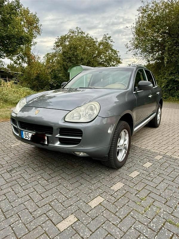 Grau Gebraucht 2004 Porsche Cayenne S SUV | 7.900 € (Fairer Preis) - Bild 1/4