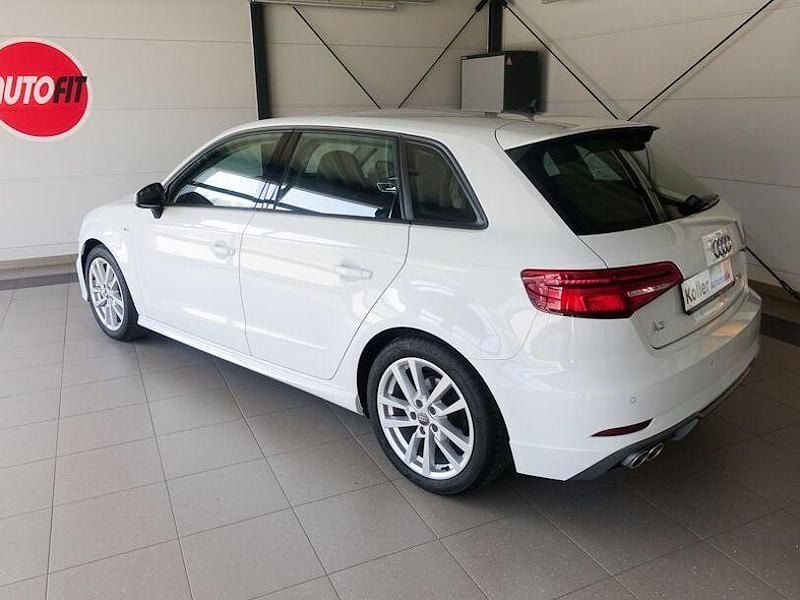 Gebraucht Audi A3 S-Line 150 PS (110 kW) 2019 Gletscherweiß metallic Limousine